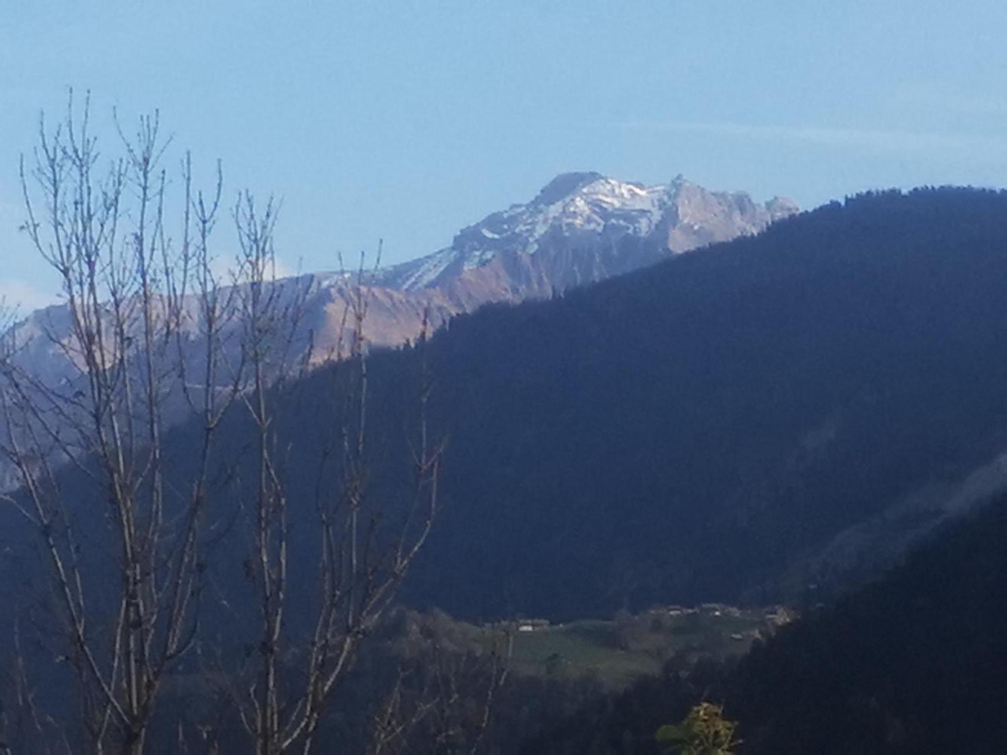 Savoie, Simple Mais Confortable Villard-sur-Doron Luaran gambar