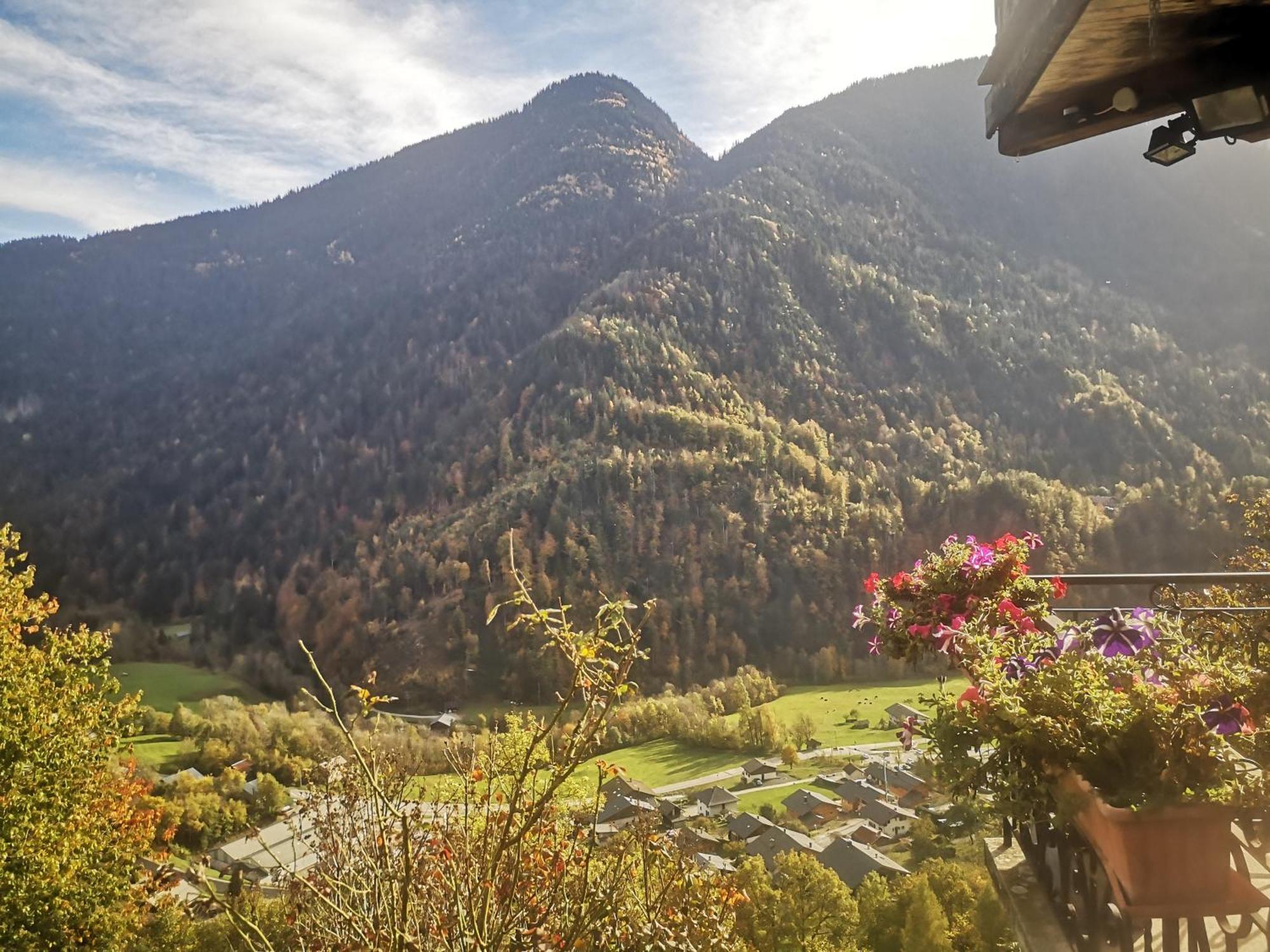 Savoie, Simple Mais Confortable Villard-sur-Doron Luaran gambar